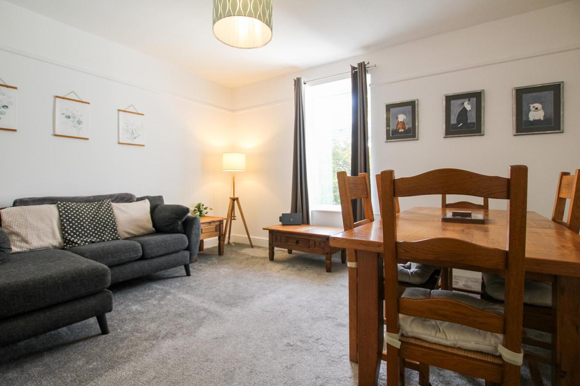 Fairways View - Spacious Apartment - Sleeps 6 - Lovely Views - By Rework Accommodation ホイレイク エクステリア 写真